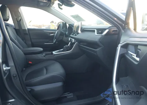 2023 Toyota Rav4 Hybrid Xle Premium z USA, uszkodzony, nr VIN JTMB6RFV1PD102909